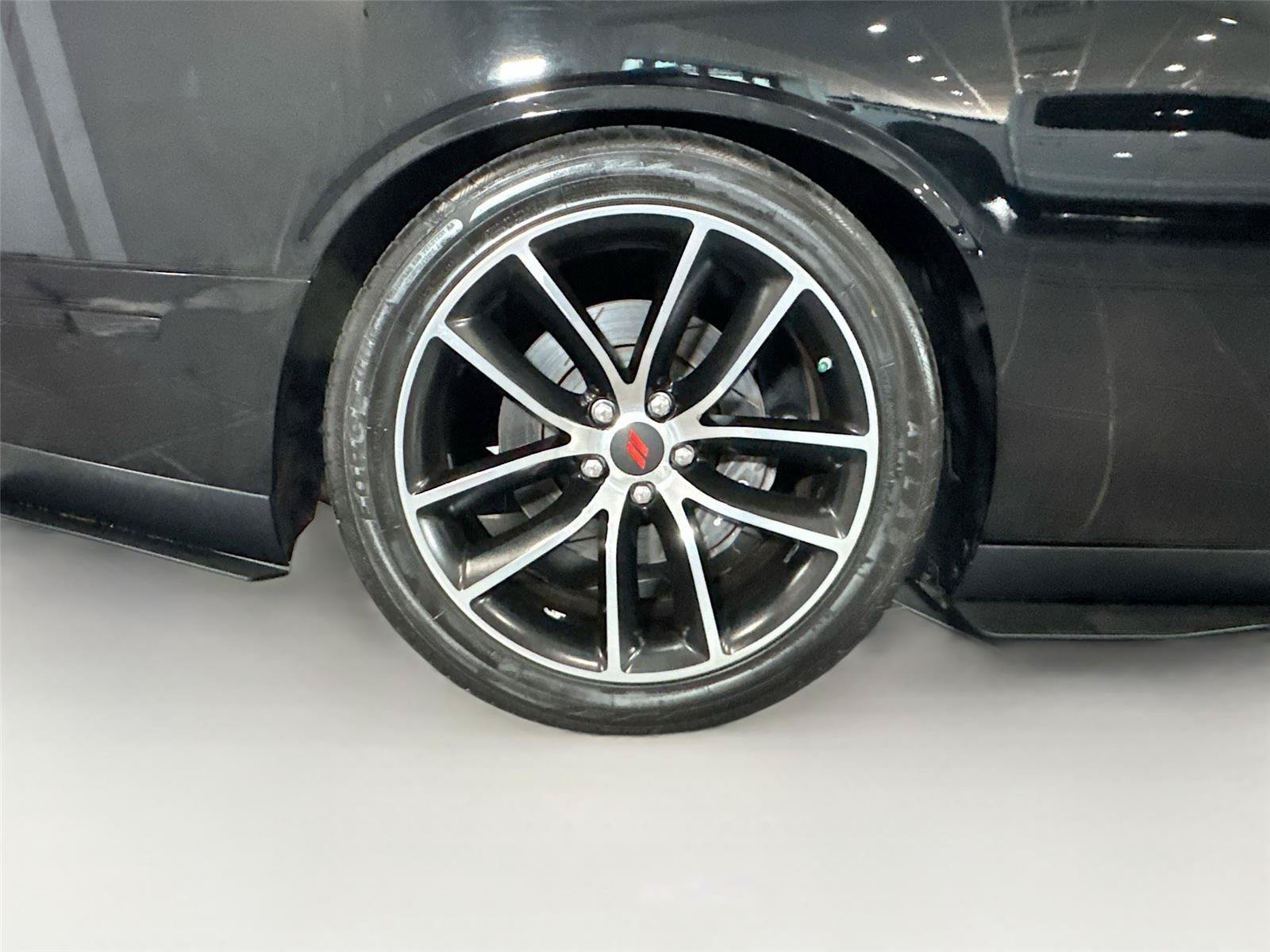 Used 2016 Dodge Challenger R/T Scat Pack RWD image 33