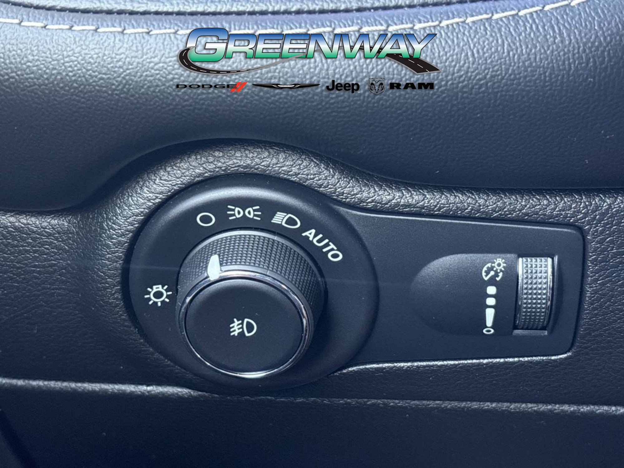 Used 2021 Dodge Durango GT image 27