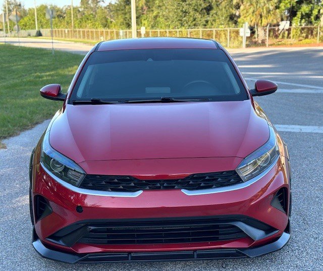 Used 2023 Kia Forte LXS FWD image 3