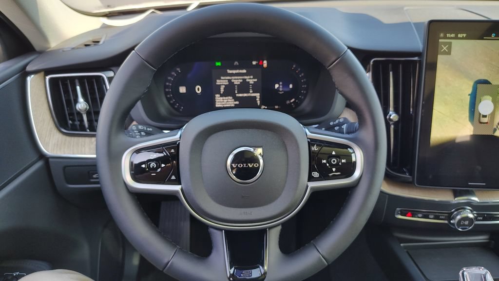 New 2026 Volvo XC60 B5 Plus w/ Climate Package AWD/4WD image 12