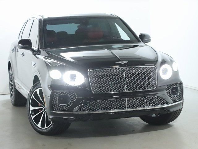 Used 2022 Bentley Bentayga image 2