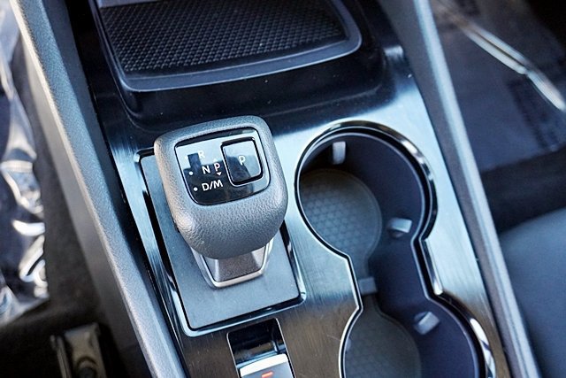 Used 2025 Nissan Rogue S AWD/4WD image 41