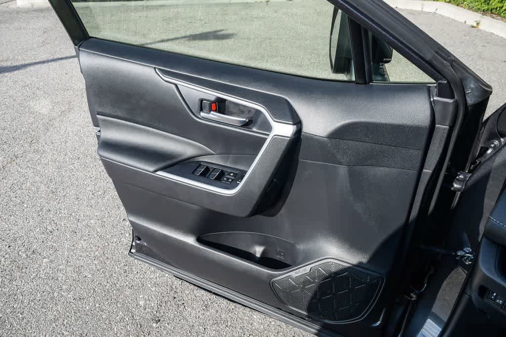 Used 2023 Toyota RAV4 XLE w/ Convenience Package FWD image 24