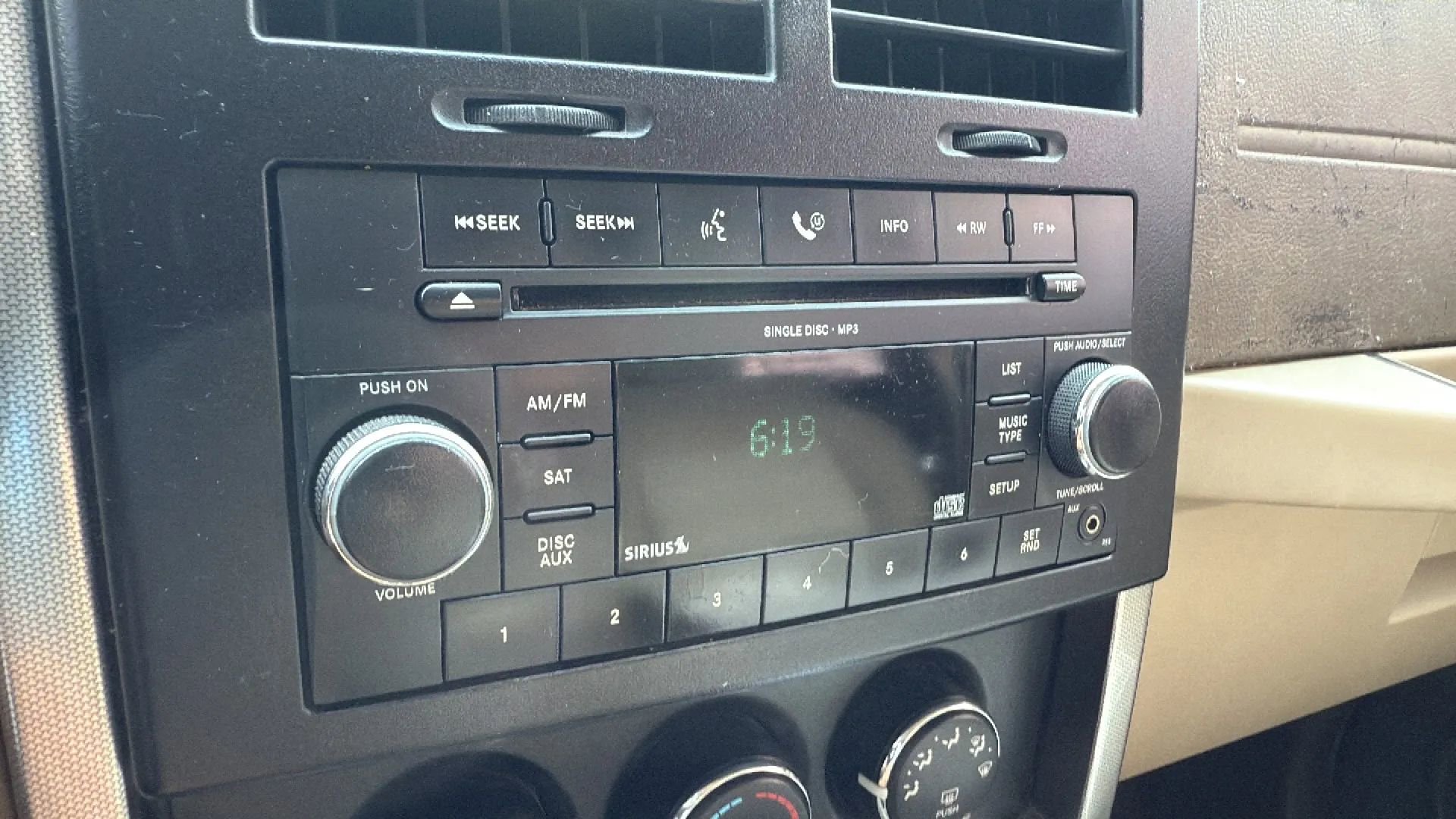 Used 2009 Jeep Liberty Sport image 30