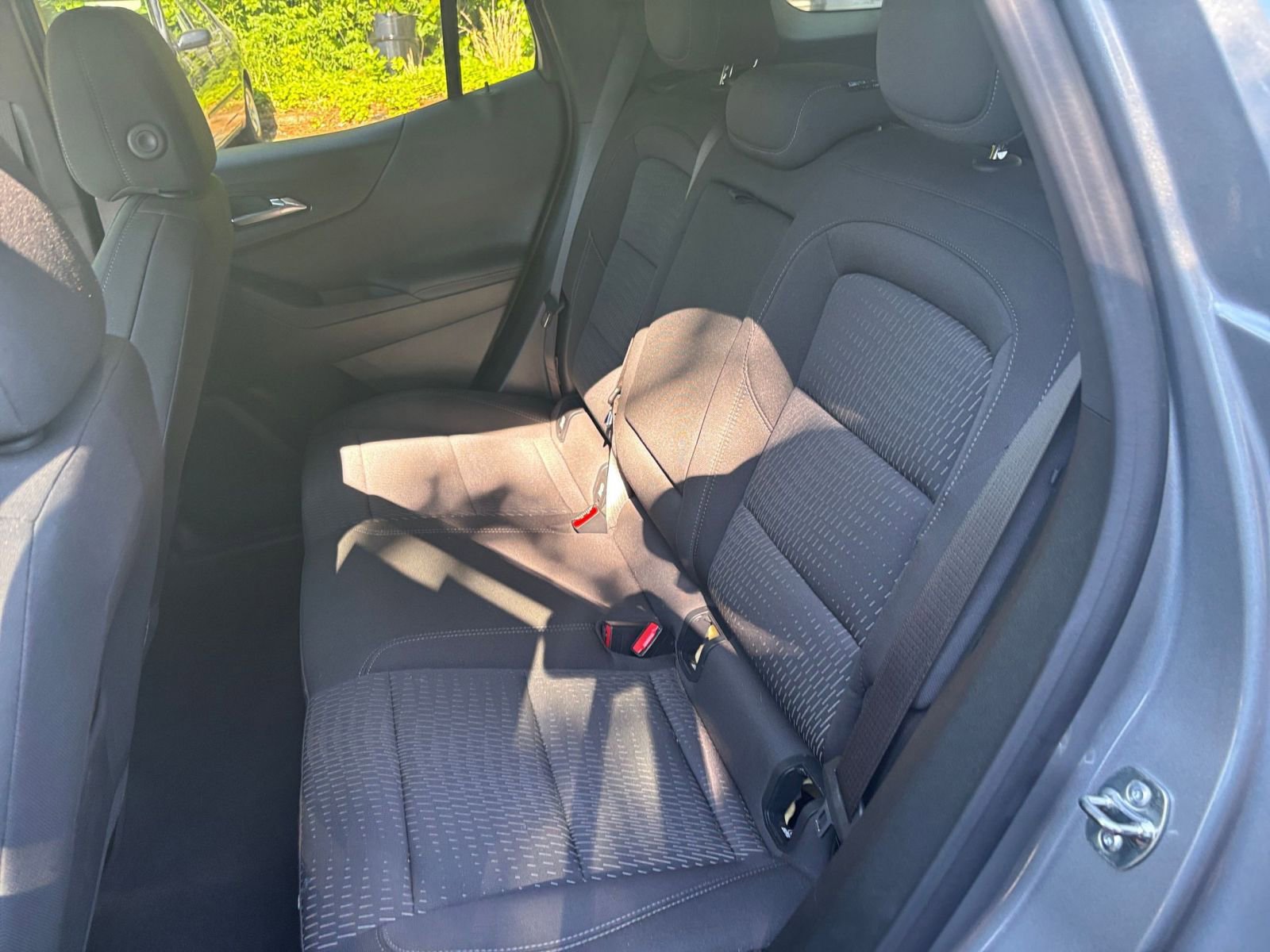 Used 2025 Chevrolet Equinox LT FWD image 34