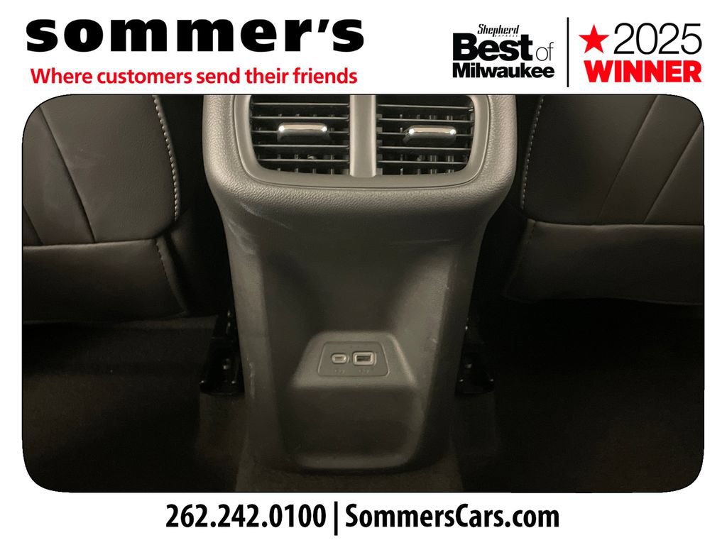 Used 2023 Buick Envision Essence AWD/4WD image 22