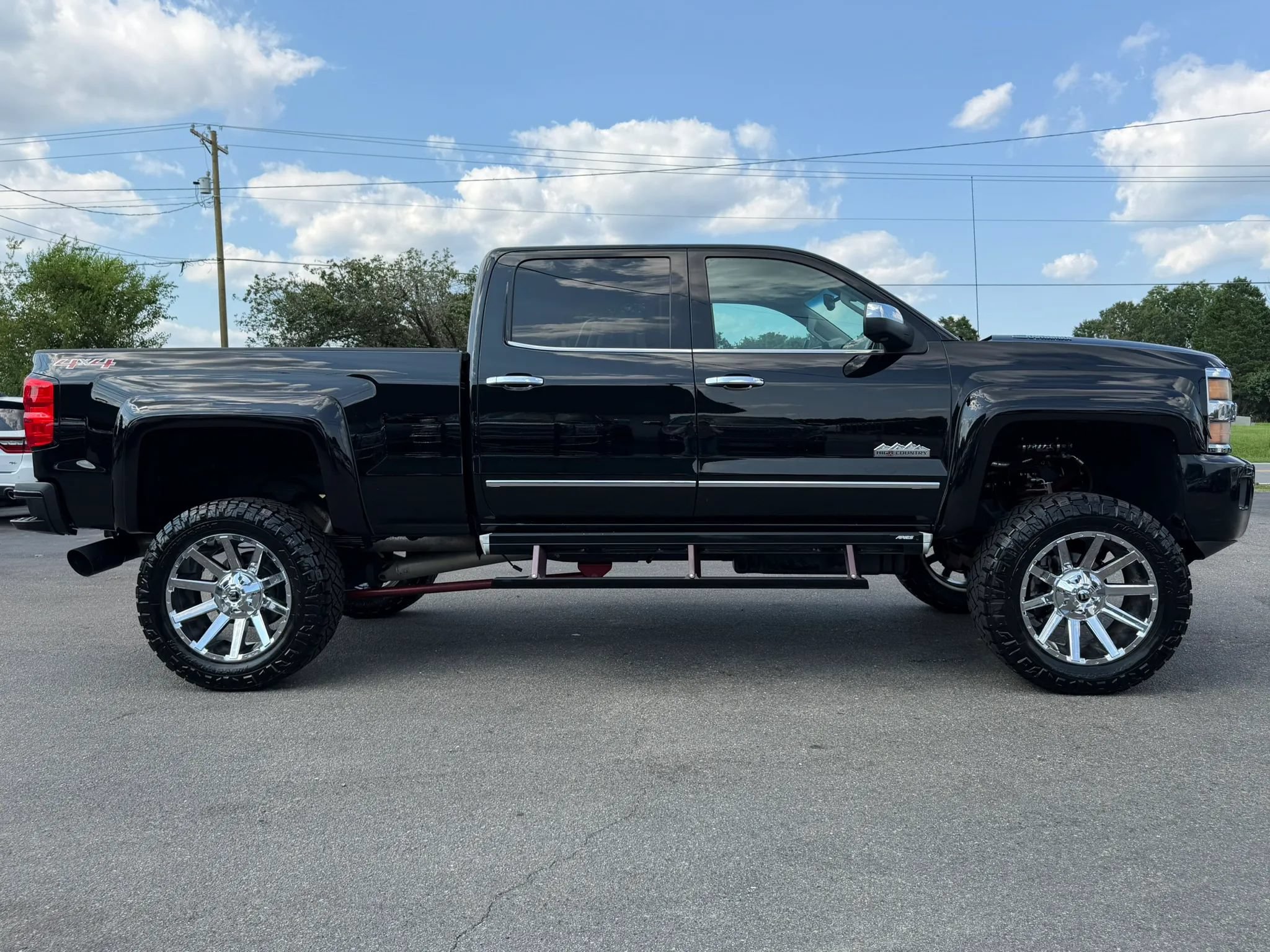 Used 2015 Chevrolet Silverado 2500 High Country w/ Duramax Plus Package AWD/4WD image 4