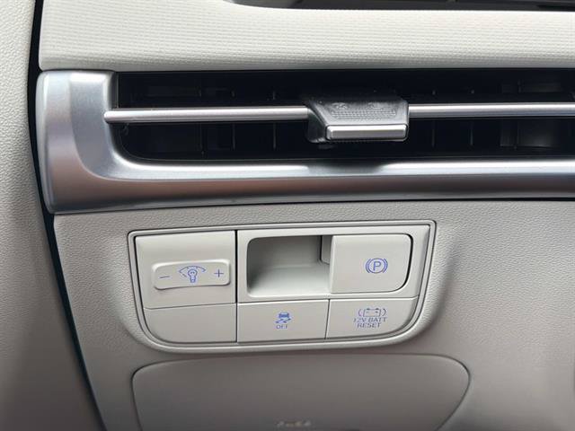New 2026 Hyundai Tucson Blue SE AWD/4WD image 24