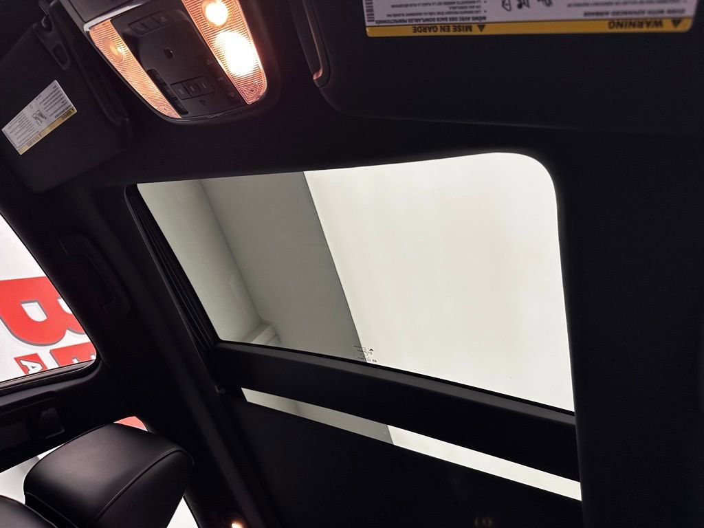 Used 2012 Chrysler 300 C w/ 19-Premium Speaker Group image 23