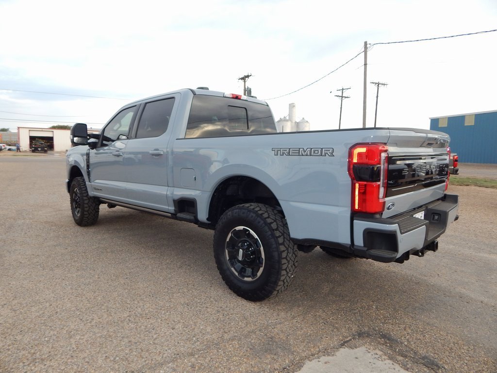 New 2026 Ford F350 4x4 Crew Cab Super Duty image 6