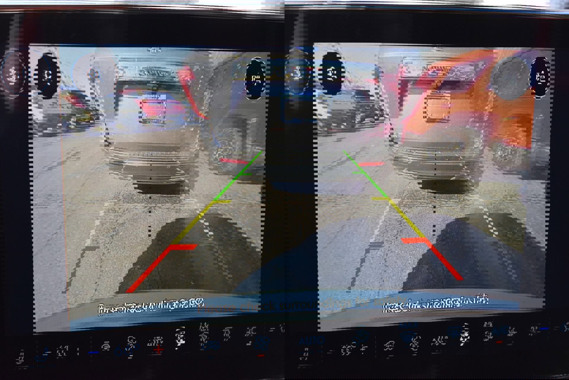 Used 2023 Lincoln Corsair Reserve w/ Jet Appearance Package image 25