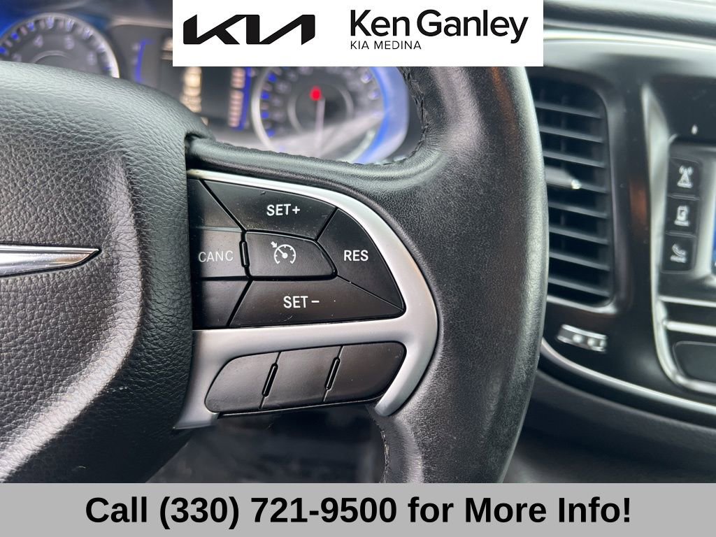 Used 2015 Chrysler 200 Limited w/ Convenience Group image 32