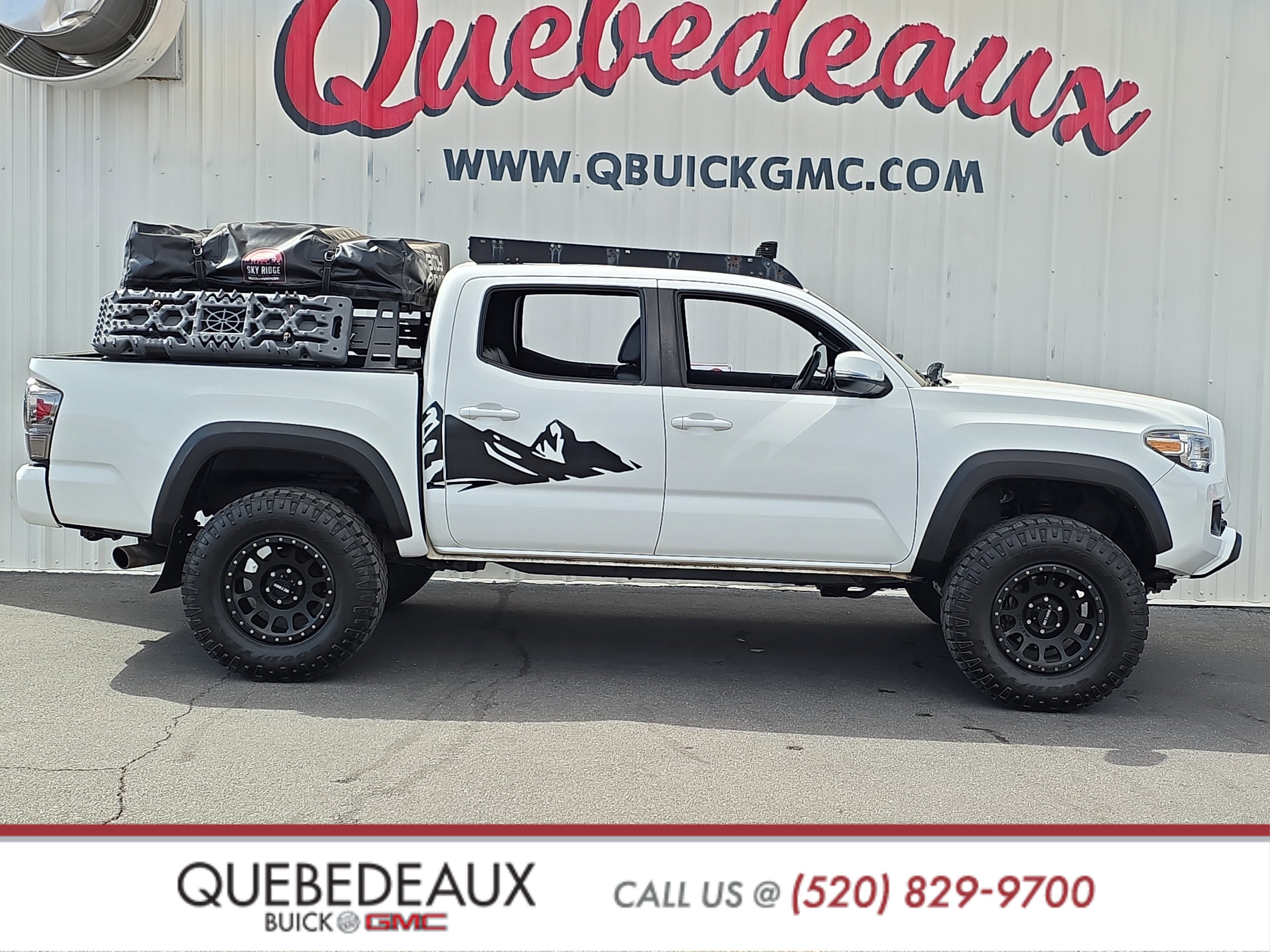 Used 2019 Toyota Tacoma TRD Off-Road AWD/4WD image 9