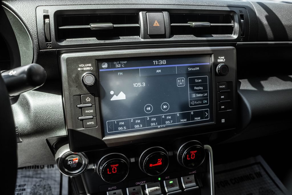 Used 2025 Toyota GR86 RWD image 17