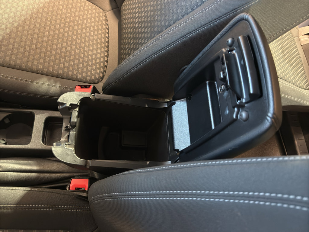 Used 2019 Ford Transit Connect XLT image 19