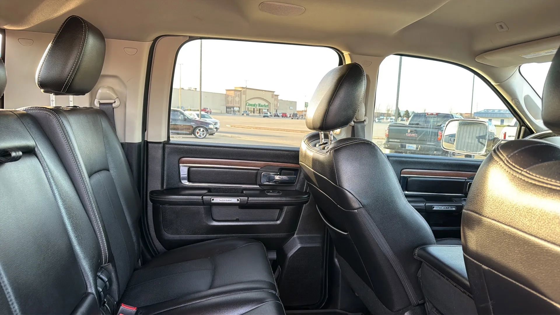 Used 2018 RAM 3500 Laramie image 63