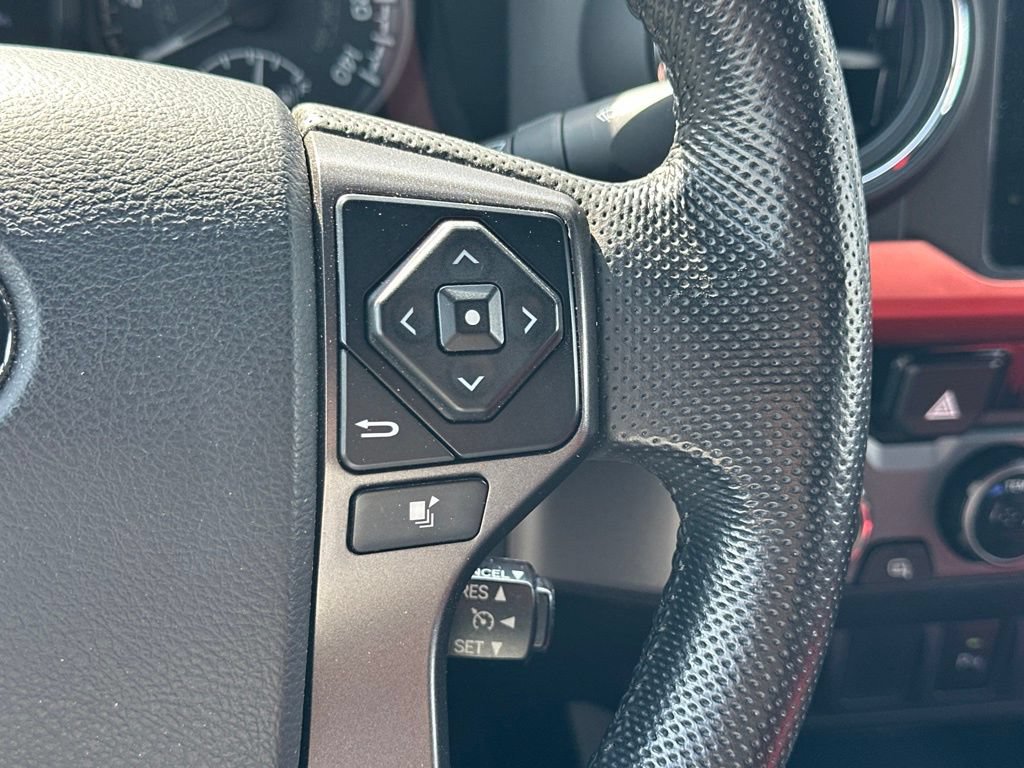 Used 2016 Toyota Tacoma TRD Sport w/ Premium & Technology Package AWD/4WD image 21