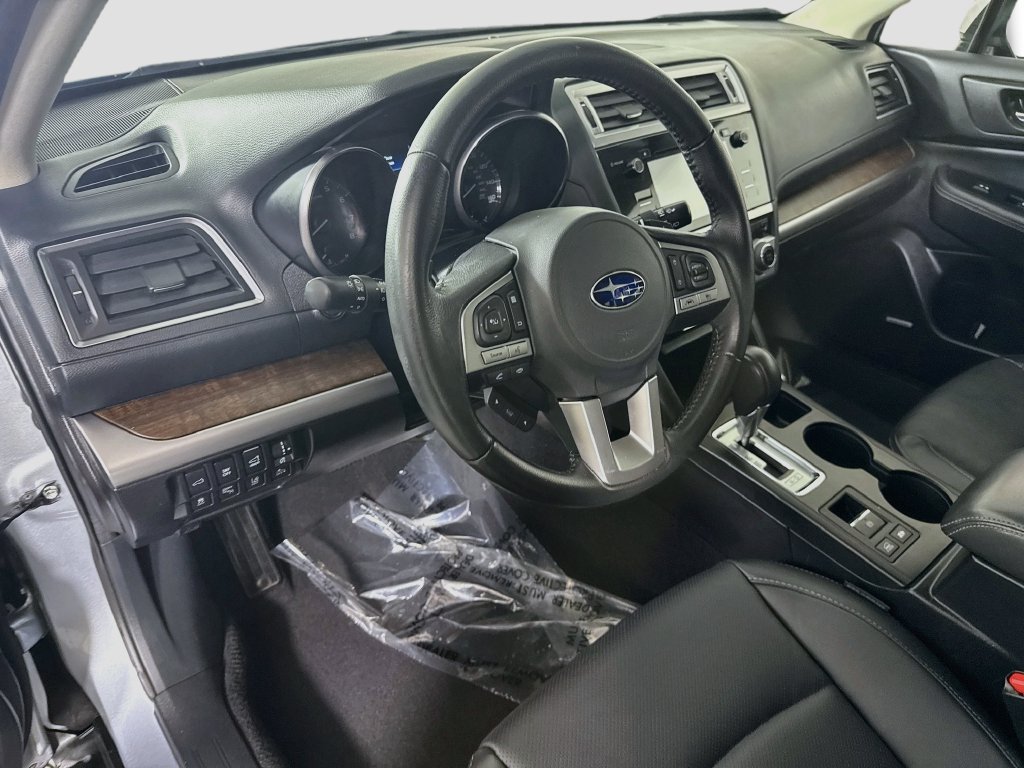 Used 2017 Subaru Outback 3.6R Limited AWD/4WD image 16