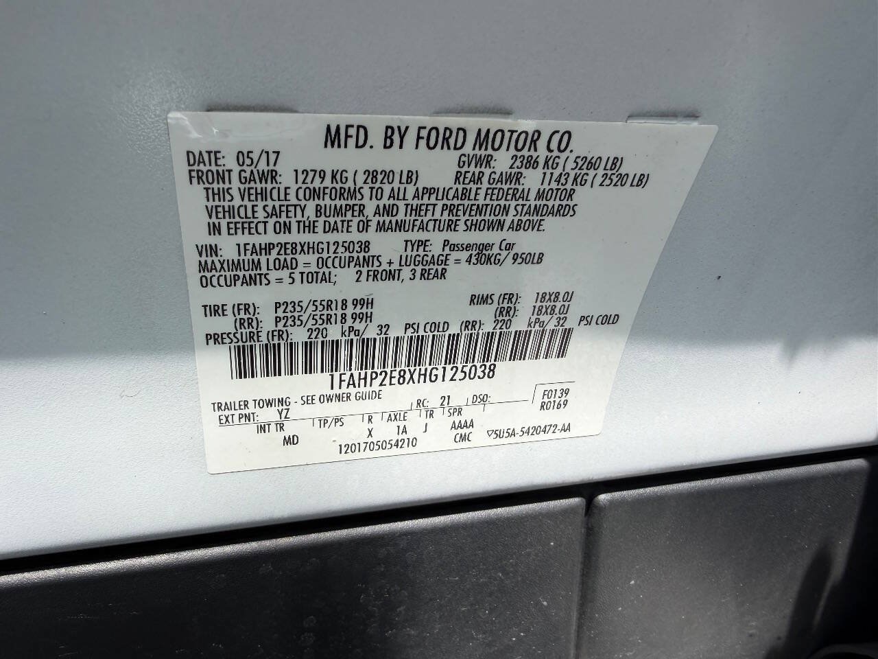 Used 2017 Ford Taurus SEL w/ Equipment Group 201A FWD image 18