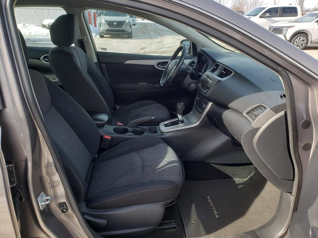 Used 2015 Nissan Sentra SV image 23