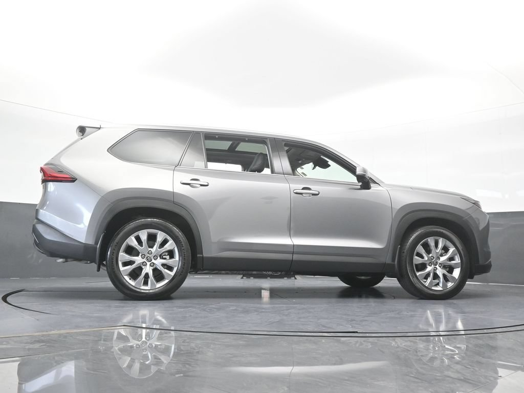 Used 2025 Toyota Grand Highlander AWD image 64