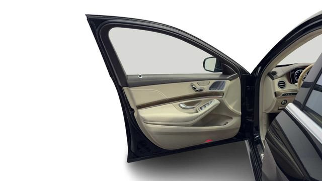 Used 2017 Mercedes-Benz S 550 Sedan image 10