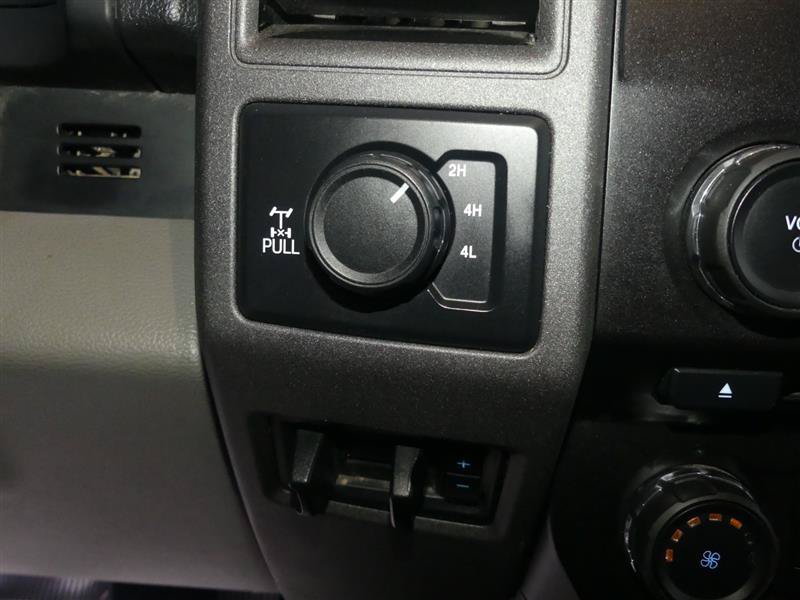 Used 2017 Ford F250 XL w/ Power Equipment Group AWD/4WD image 35