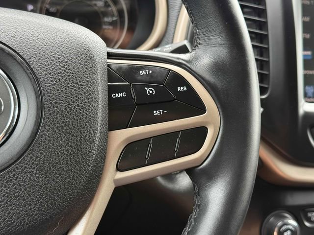 Used 2018 Jeep Cherokee Limited w/ High Altitude Package image 11