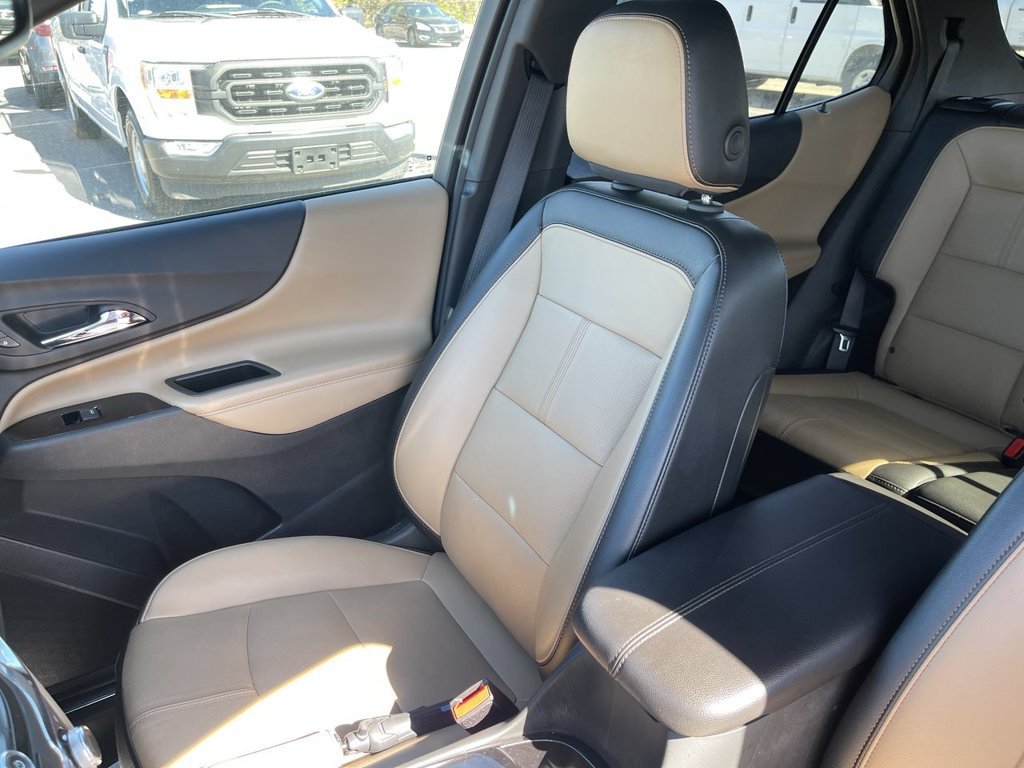 Used 2024 Chevrolet Equinox Premier AWD/4WD image 23