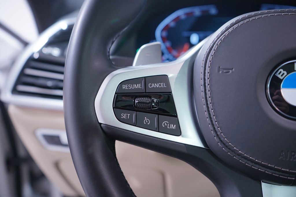 Used 2022 BMW X6 xDrive40i w/ M Sport Package image 20