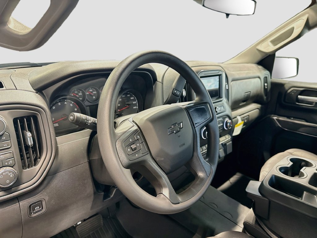 Used 2026 Chevrolet Silverado 1500 Custom Trail Boss w/ Midnight Edition AWD/4WD image 10