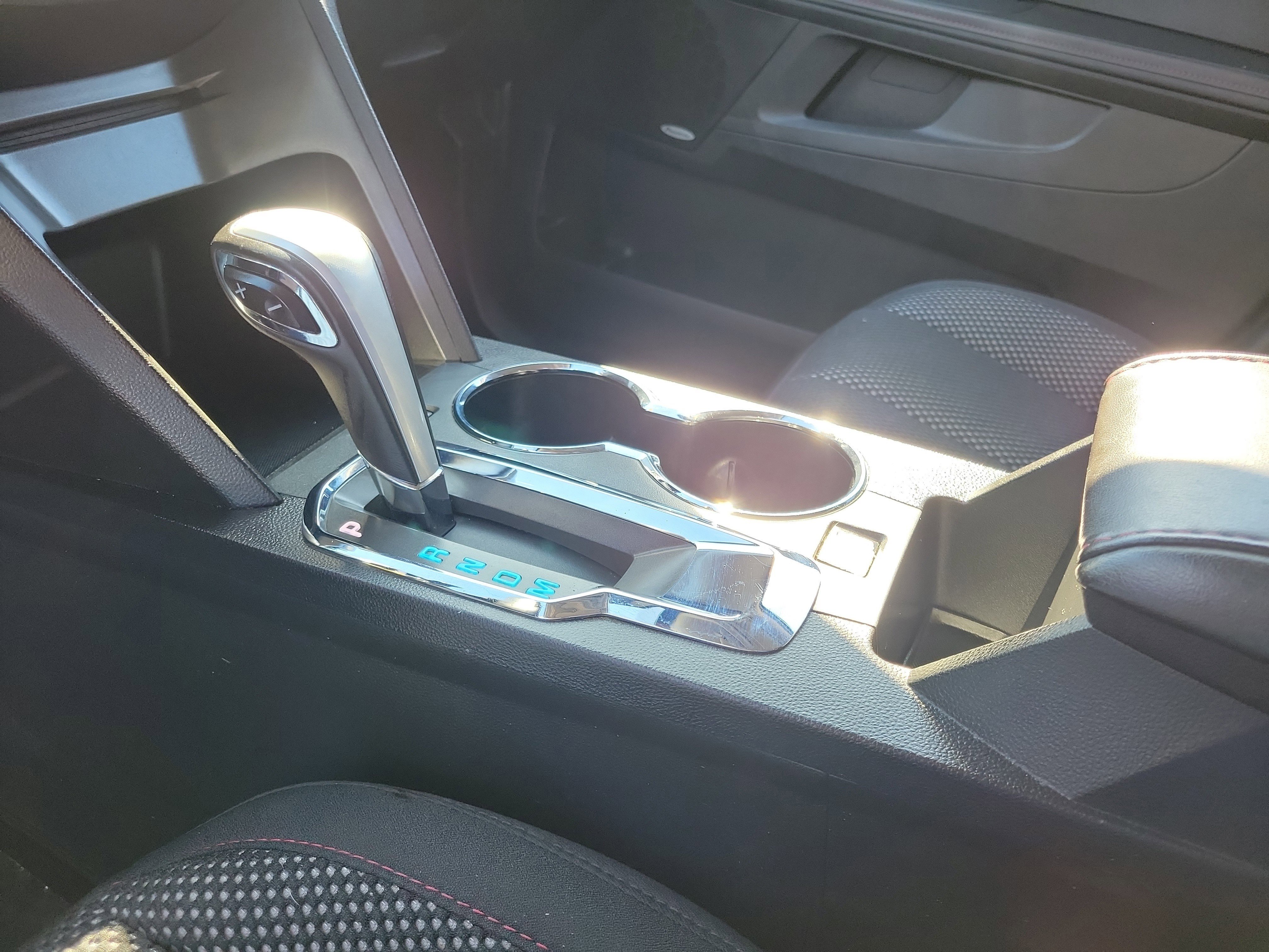 Used 2015 Chevrolet Equinox LT w/ Power Convenience Package image 29