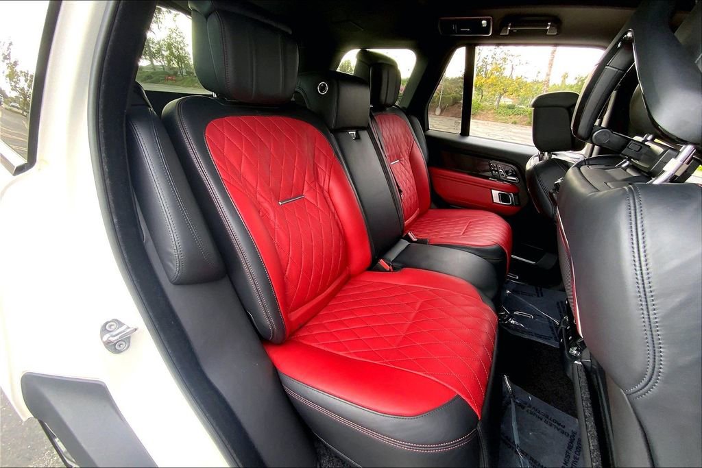 Used 2021 Land Rover Range Rover SV Autobiography Dynamic image 19