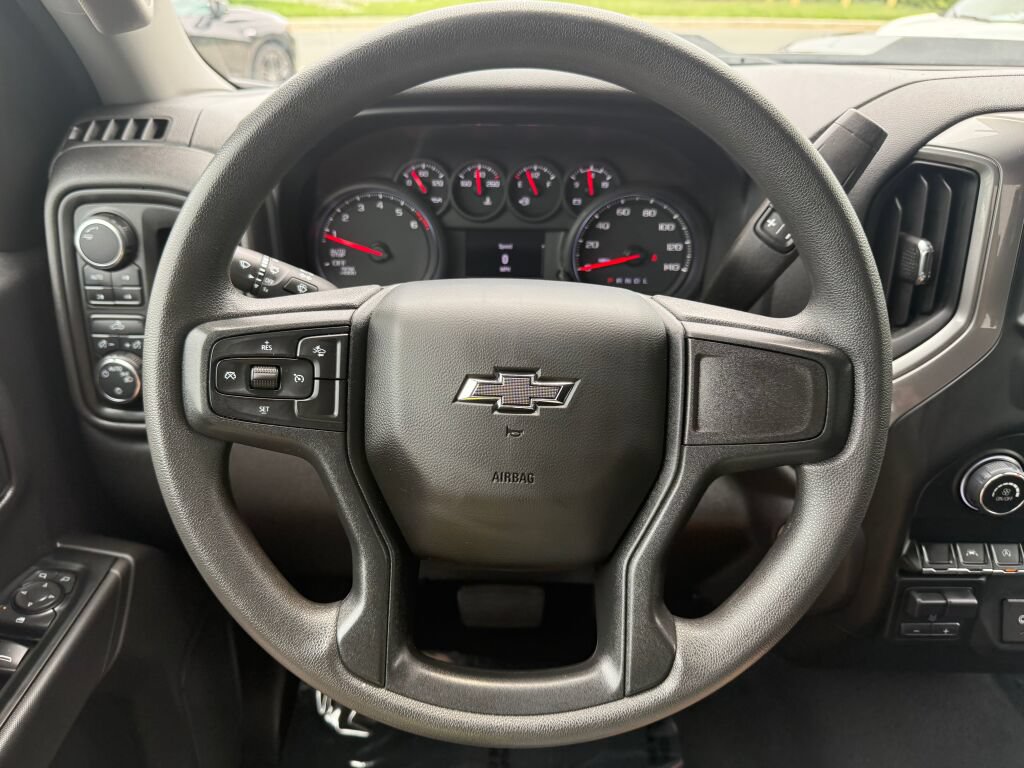 Used 2024 Chevrolet Silverado 1500 Custom Trail Boss w/ LPO, Dark Essentials Package AWD/4WD image 12