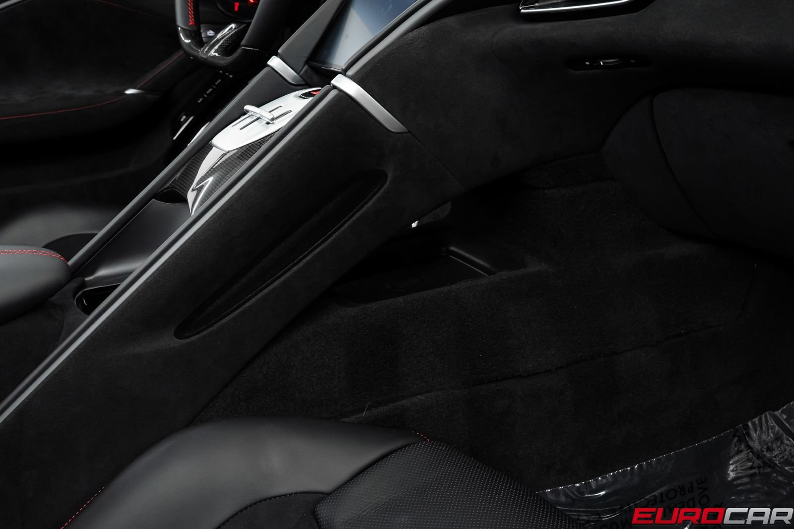 Used 2026 Ferrari Roma Spider RWD image 38