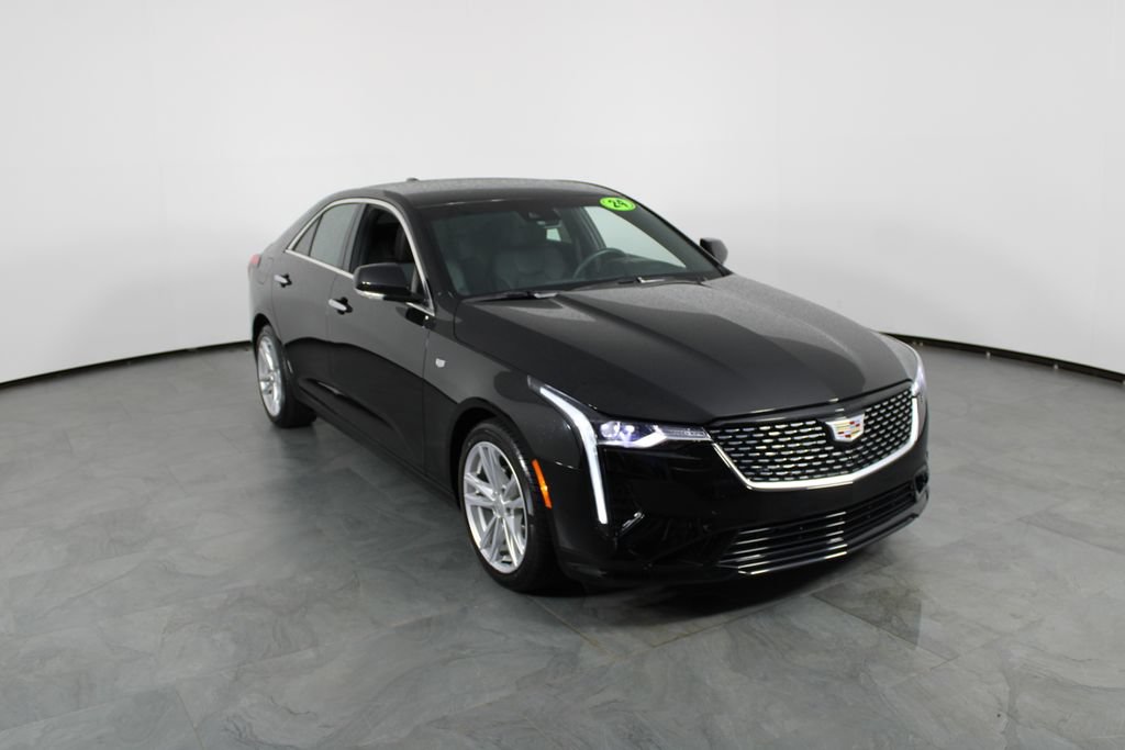 Used 2024 Cadillac CT4 Luxury RWD image 3