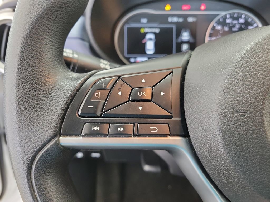 Used 2023 Nissan Versa SV w/ Electronics Package FWD image 22