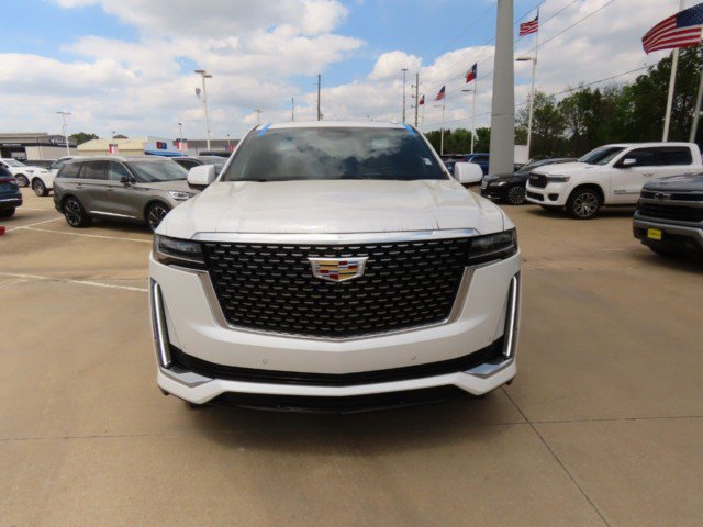 Used 2023 Cadillac Escalade ESV Premium Luxury image 4