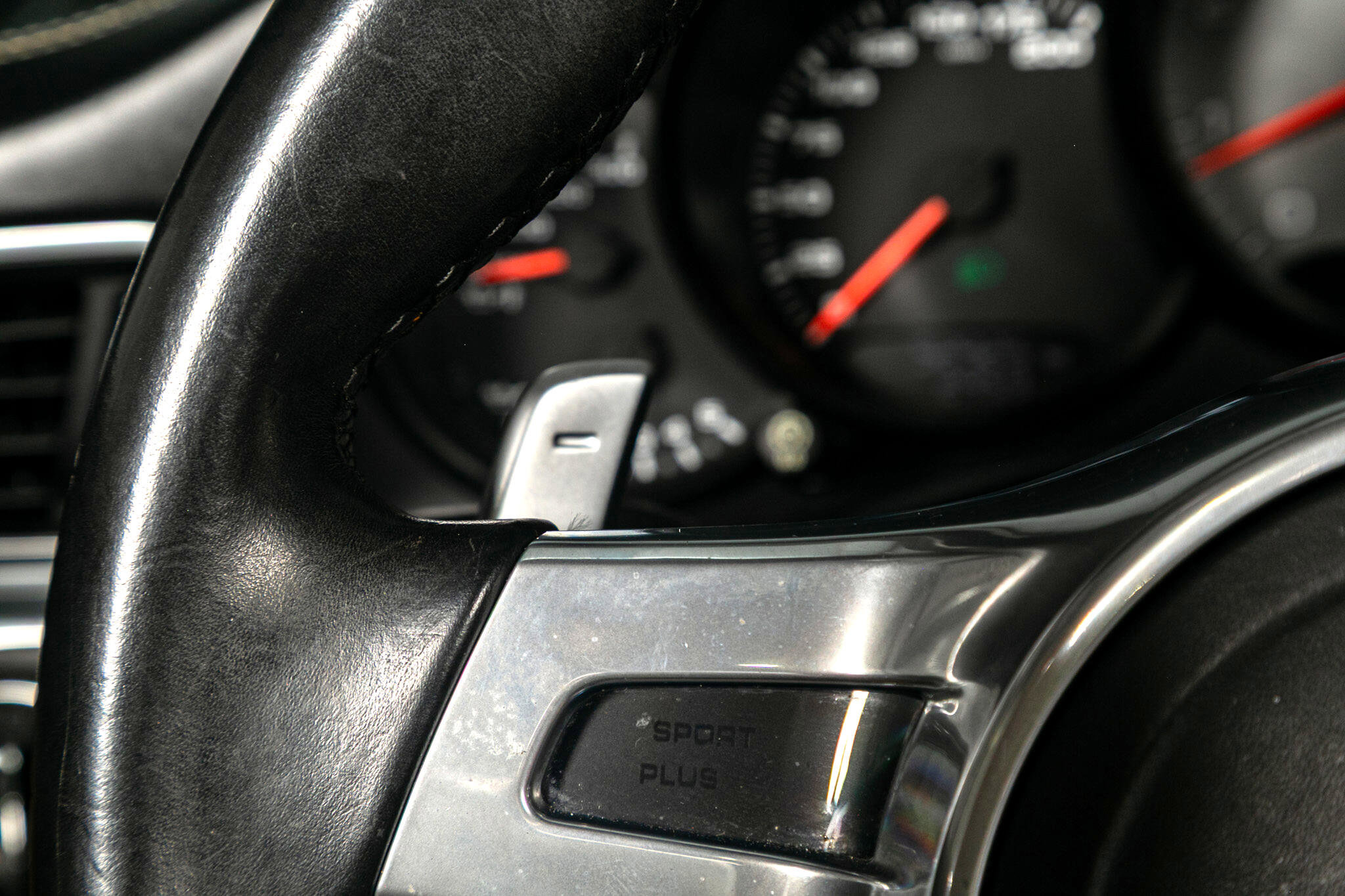 Used 2015 Porsche 911 Carrera S image 32