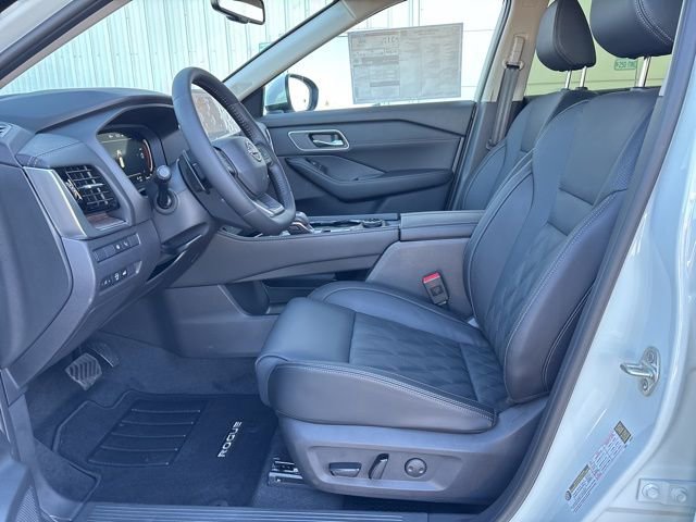 New 2026 Nissan Rogue Platinum w/ Platinum Premium Package image 12