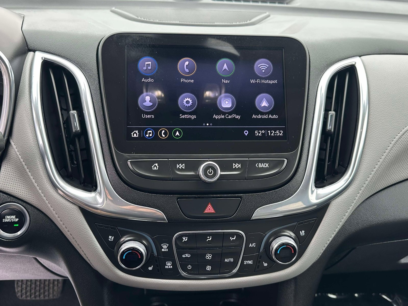 Used 2020 Chevrolet Equinox Premier image 9