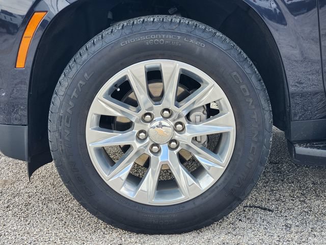 Certified 2025 Chevrolet Suburban Premier RWD image 10