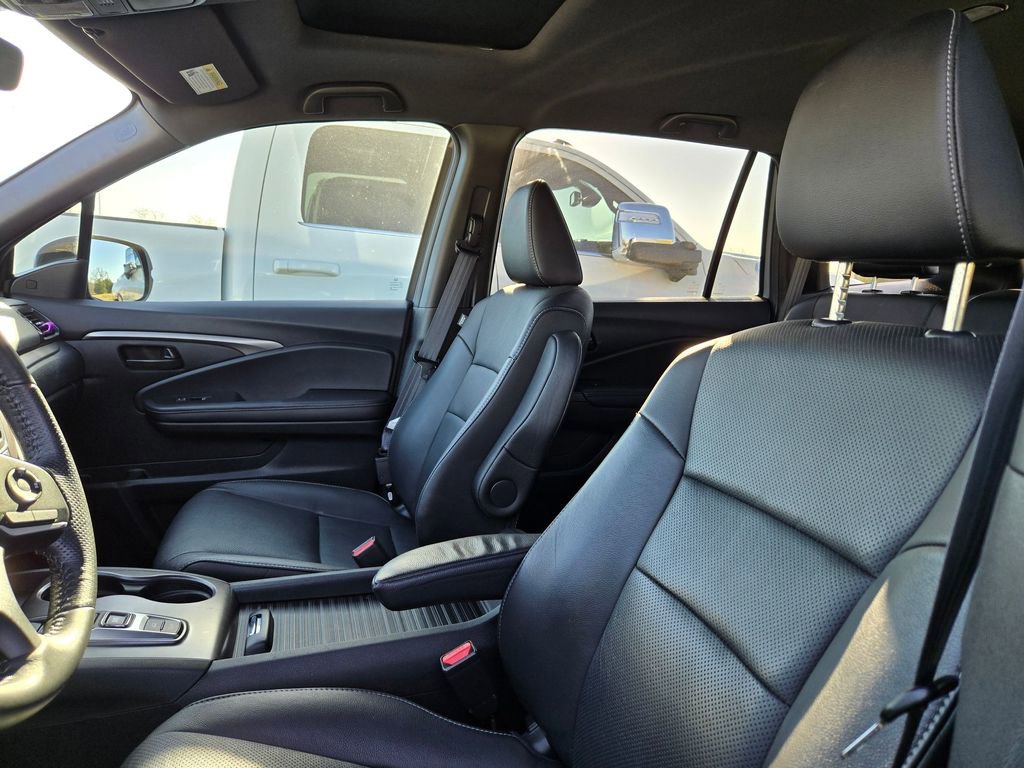 Used 2023 Honda Passport EX-L image 8
