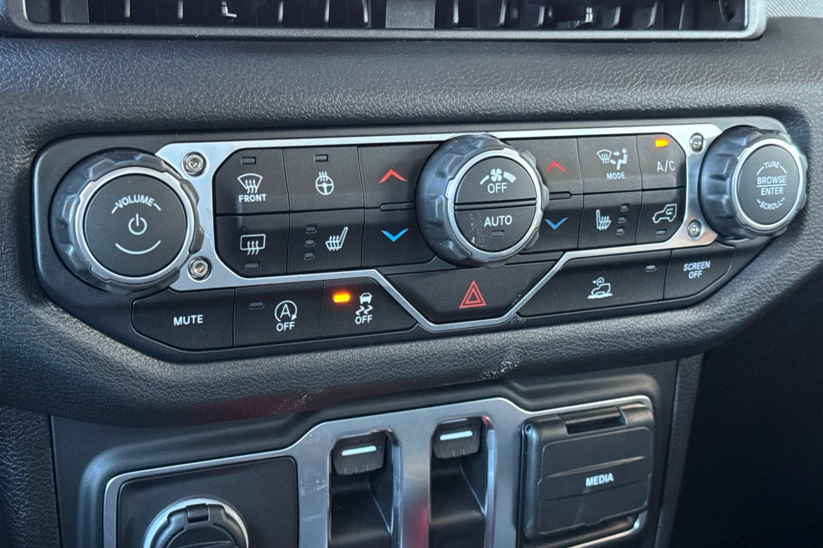 New 2026 Jeep Wrangler Sport AWD/4WD image 19