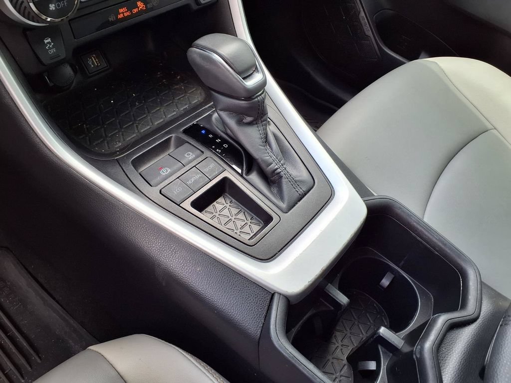 Used 2023 Toyota RAV4 XLE Premium FWD image 24