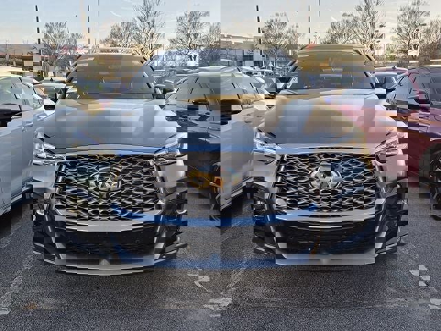 Used 2023 INFINITI QX55 Essential image 3