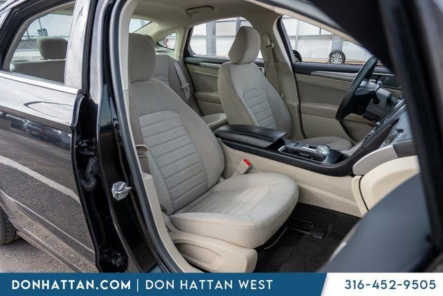 Used 2020 Ford Fusion SE w/ Fleet SE Value Package image 25