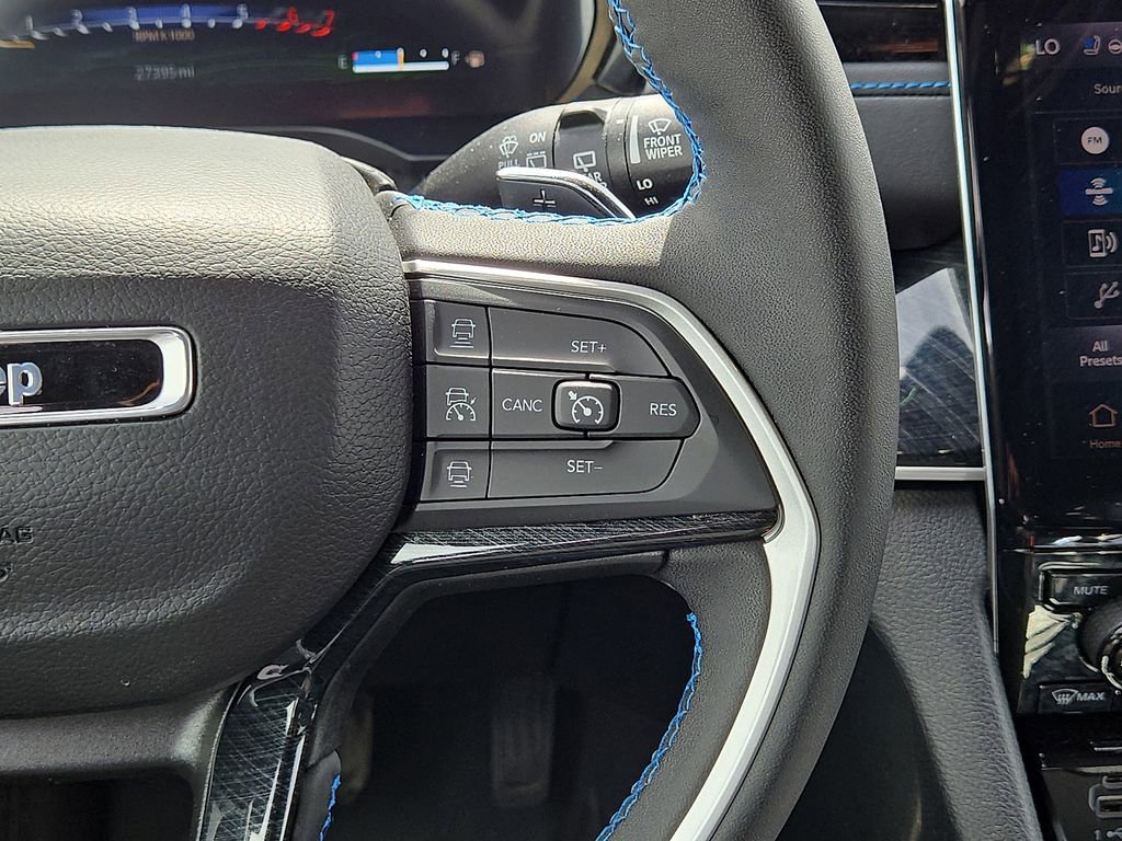 Used 2023 Jeep Grand Cherokee Trailhawk w/ Advanced Protech Group II image 22