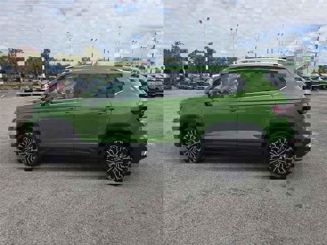 New 2026 Volkswagen Taos SE FWD image 5