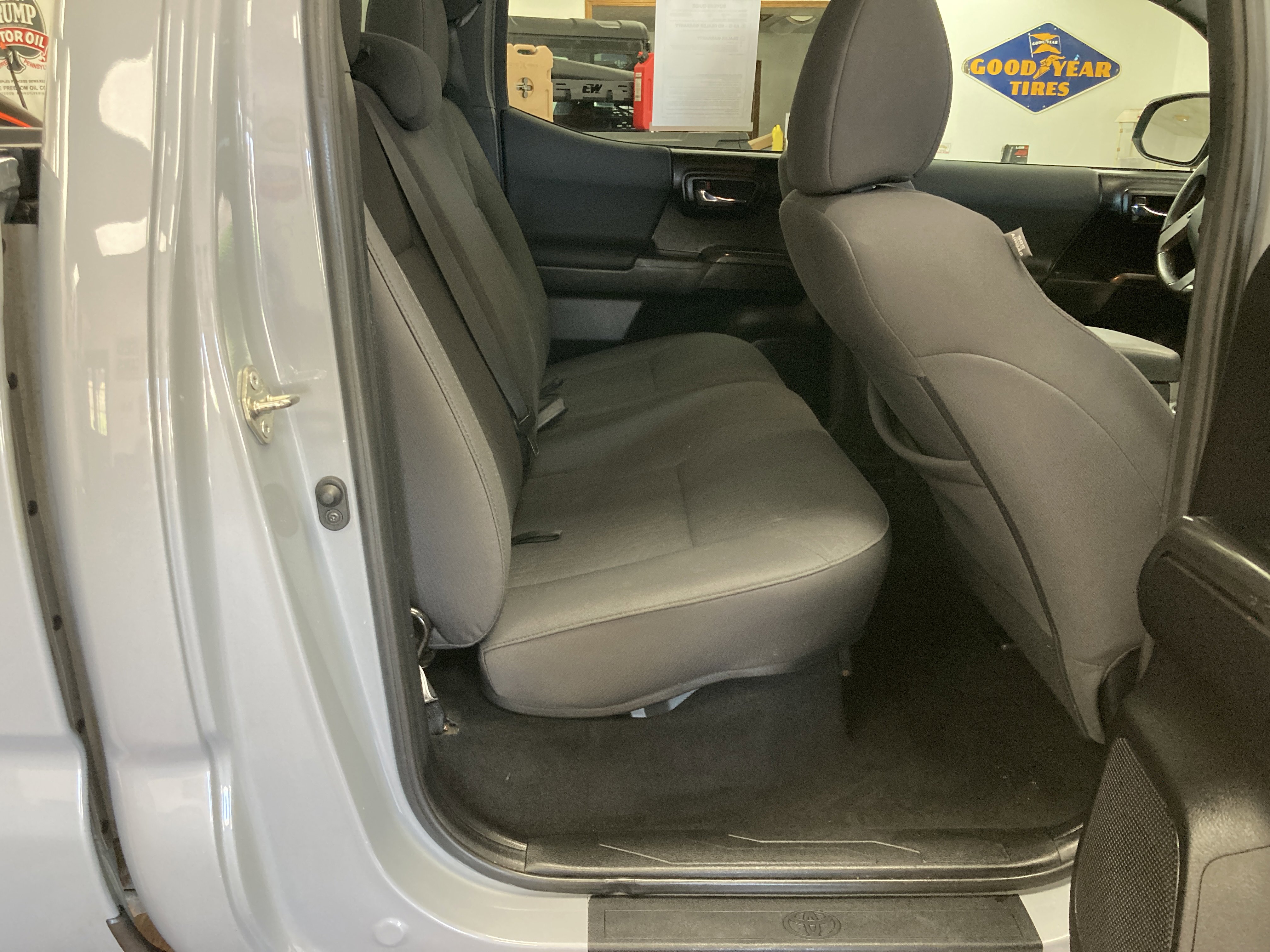 Used 2019 Toyota Tacoma 4x4 Double Cab image 16